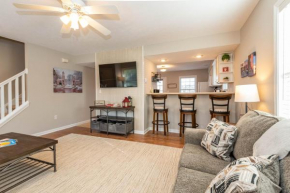 Hoosier Happiness, Too! 3 Bedroom Suites Near IU & Downtown